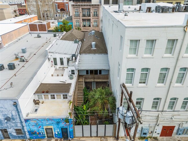 2213 Postoffice St in Galveston, TX - Foto de edificio - Building Photo