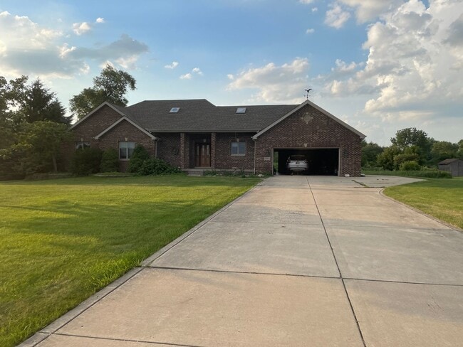 13364 W 118th Pl in Cedar Lake, IN - Foto de edificio - Building Photo