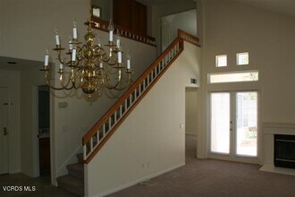 350 Ocho Rios Way in Oak Park, CA - Building Photo - Building Photo