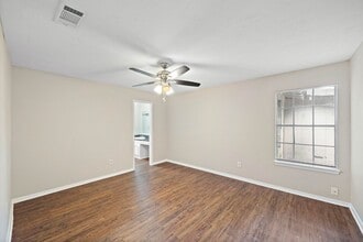 3307 Scotch Moss Ln in La Porte, TX - Building Photo - Building Photo