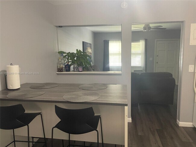 1119 N 22nd Ave in Hollywood, FL - Building Photo - Building Photo