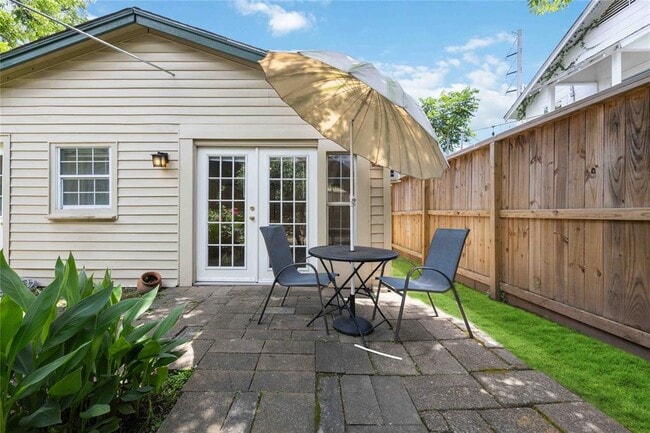 property at 2503 Park St