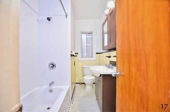 2390 Pie-IX Blvd in Montréal, QC - Building Photo - Building Photo