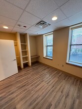 102 E Otterman St in Greensburg, PA - Building Photo - Building Photo