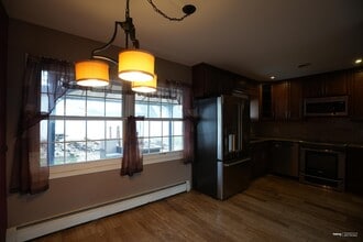 90 Cobalt Ridge Dr E in Levittown, PA - Building Photo - Building Photo