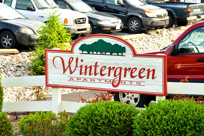 Wintergreen Apartments in Oxford, OH - Foto de edificio - Building Photo