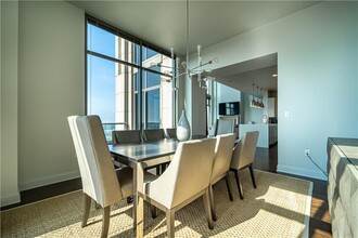 270 17th St in Atlanta, GA - Building Photo - Building Photo