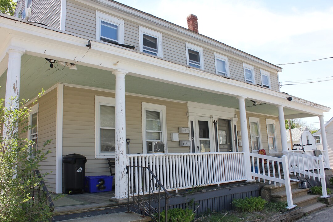 42 Franklin St in Somersworth, NH - Building Photo