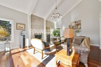 52 Paseo Mirasol in Tiburon, CA - Building Photo - Building Photo