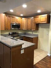 2266 Denair Ave, Unit 414 in Highland, CA - Foto de edificio - Building Photo