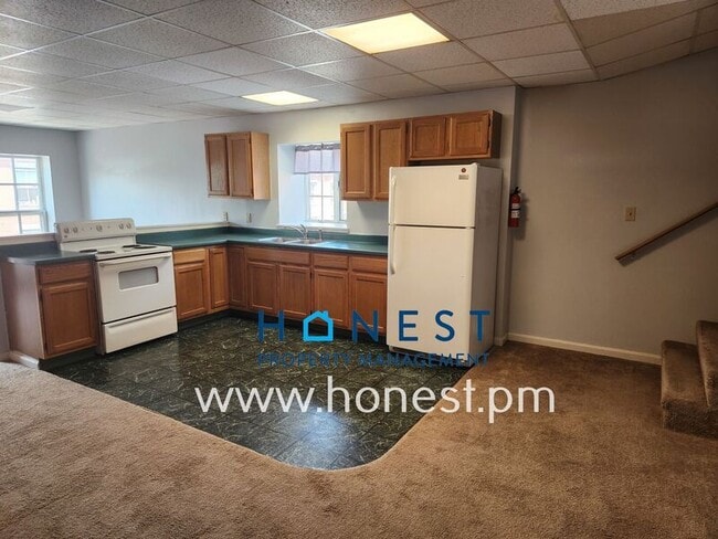 property at 17 Mechanic St
