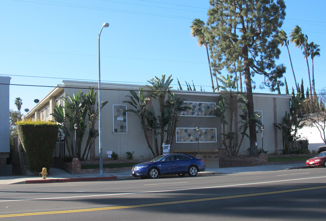 14144-14148 Burbank Blvd in Sherman Oaks, CA - Building Photo