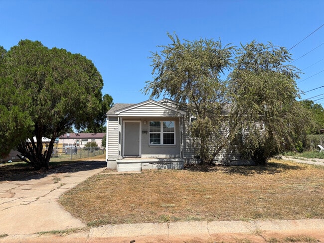 509 Chris Ave in Altus, OK - Building Photo - Building Photo