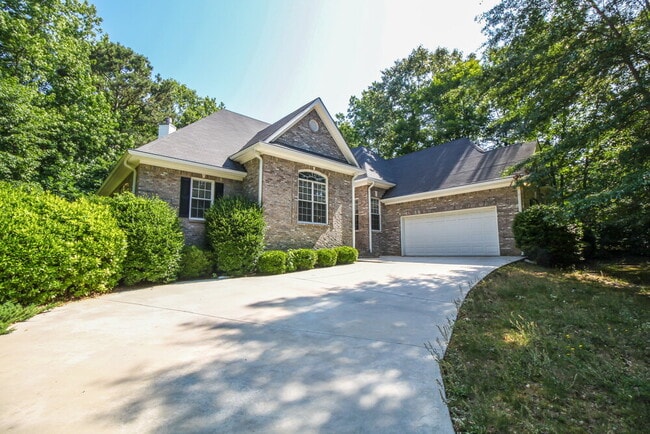 35 Goldfinch Dr in Covington, GA - Building Photo - Building Photo