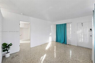 1821 SW 11th Ct in Fort Lauderdale, FL - Building Photo - Building Photo