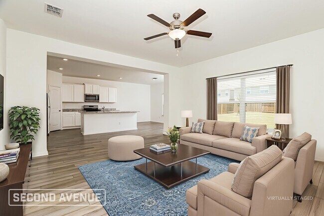 10911 Lafayette Lp in Converse, TX - Building Photo - Building Photo