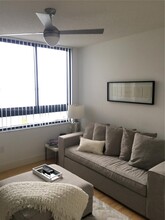 1330 West Ave, Unit 806 in Miami Beach, FL - Building Photo - Building Photo