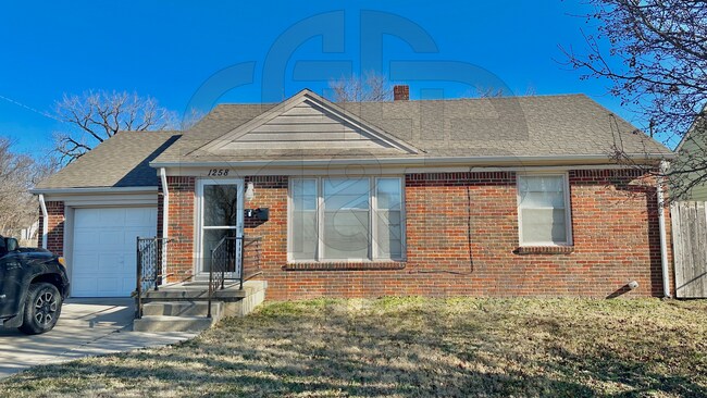 1258 N Crestway St in Wichita, KS - Building Photo - Building Photo