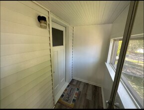 2340 Electric St in Wyandotte, MI - Building Photo - Building Photo