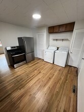 1318 E St Andrews Rd in Midland, MI - Foto de edificio - Building Photo