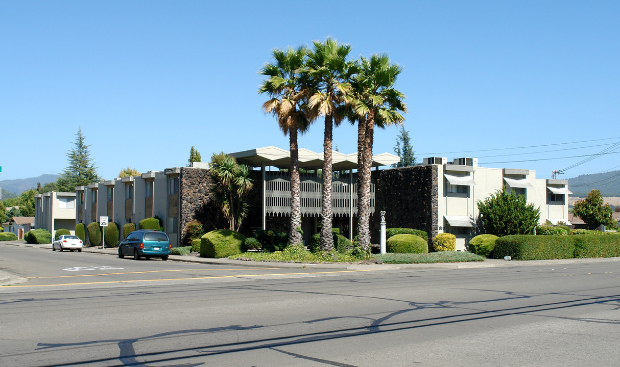 Montclair Garden Apartments in Santa Rosa, CA - Building Photo