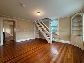 16 Franklin Pl in Beverly, MA - Building Photo