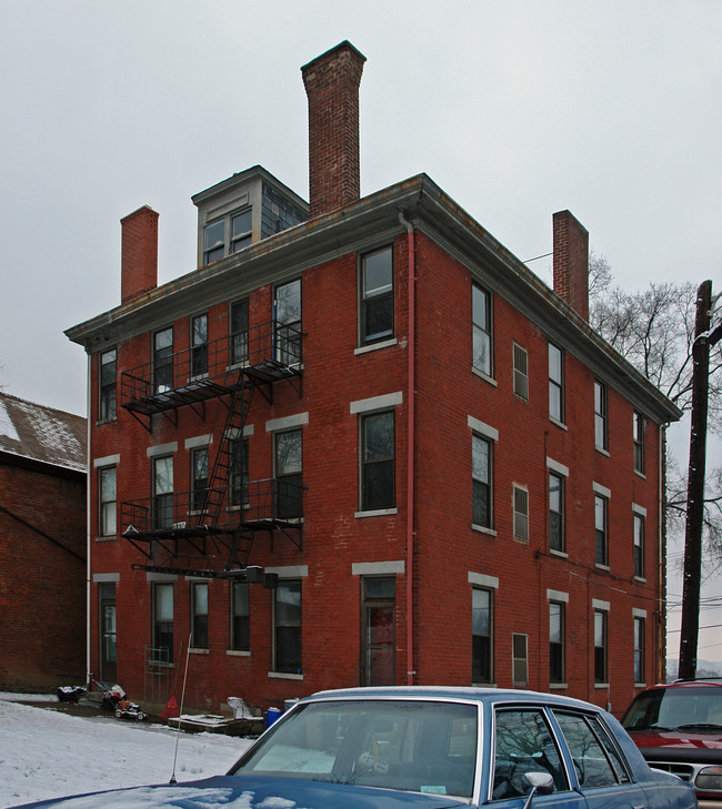 4346 Vine St in St Bernard, OH - Foto de edificio - Building Photo