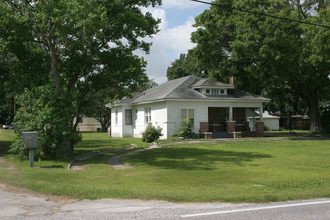 4909 Coronet Rd in Plant City, FL - Building Photo - Building Photo