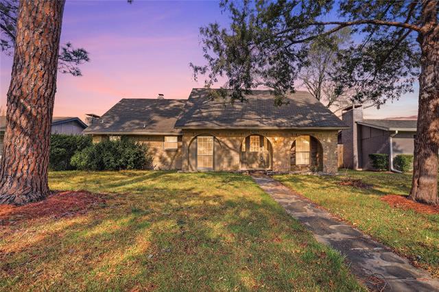 5209 Daytona Dr in Garland, TX - Building Photo