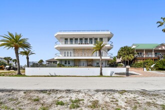 424 Porpoise Point Dr in St. Augustine, FL - Building Photo - Building Photo