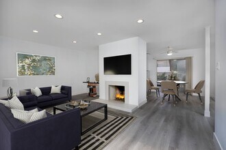 West Brent Apartments in Los Angeles, CA - Building Photo - Building Photo