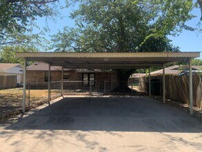1109 Melrose St in Garland, TX - Building Photo - Building Photo