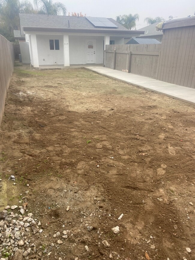 property at 319 W Los Angeles Ave