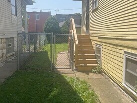 10116 S California Ave in Chicago, IL - Building Photo