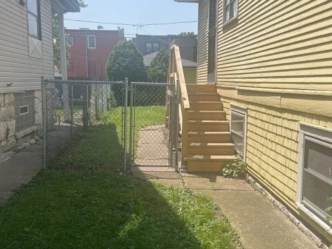 property at 10116 S California Ave