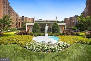 4201 Cathedral Ave NW, Unit 806W in Washington, DC - Building Photo