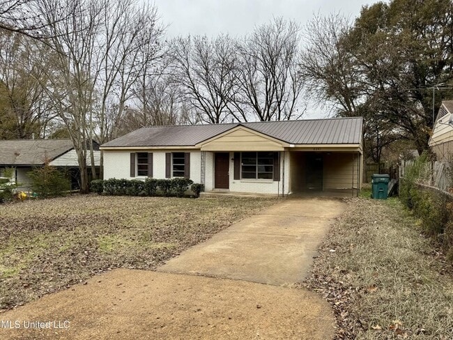 8241 Ashbrook Dr in Southaven, MS - Foto de edificio - Building Photo