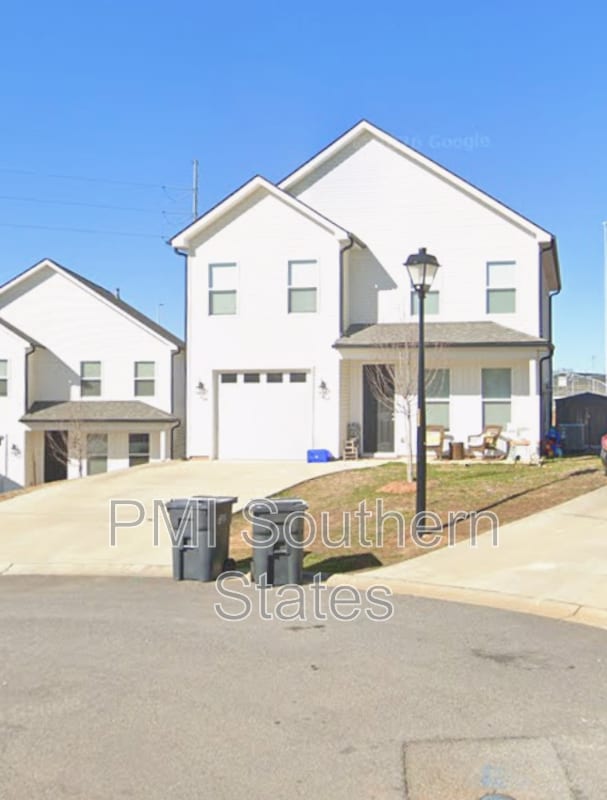 property at 109 Solis Ct