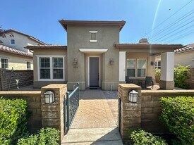 23731 Forest View Ct in Santa Clarita, CA - Building Photo