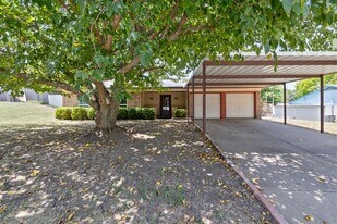 308 Clearwood Dr in Fort Worth, TX - Building Photo