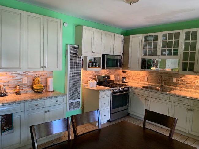 103 S Cliff St in Ansonia, CT - Building Photo - Building Photo