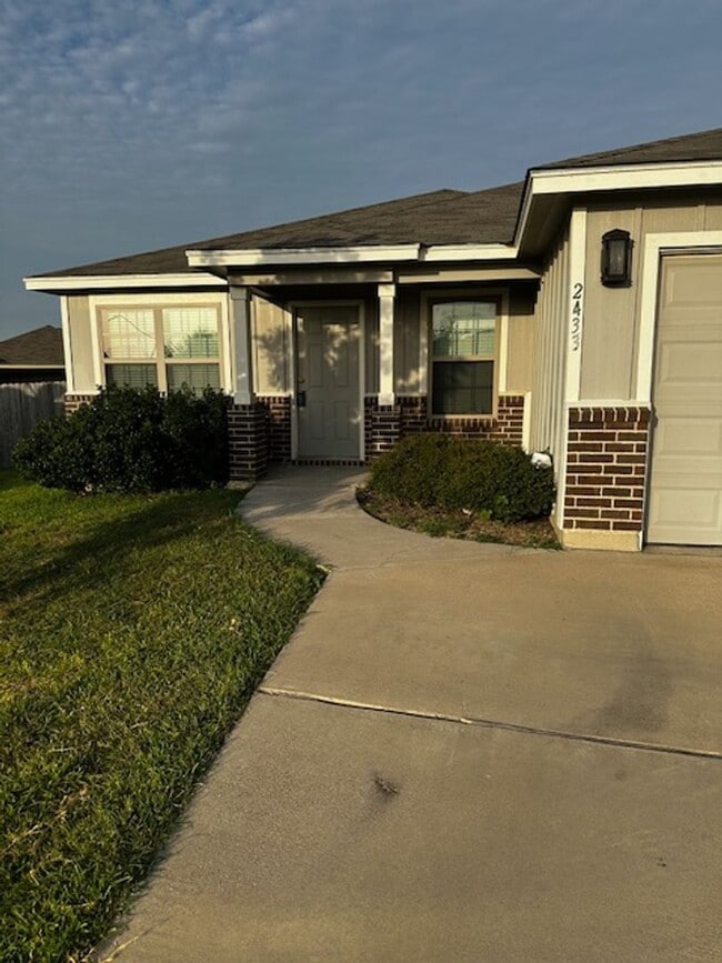 2433 Stoneham Ct in Temple, TX - Building Photo - Building Photo
