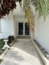 28211 SW 136th Pl in Homestead, FL - Foto de edificio - Building Photo