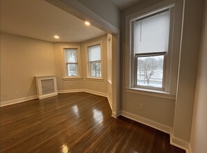 67 Park Dr, Unit 21 in Boston, MA - Building Photo - Building Photo