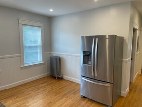 7 Wyman St in Worcester, MA - Building Photo - Building Photo