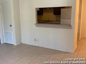 6311 Worchester Knoll in San Antonio, TX - Building Photo - Building Photo