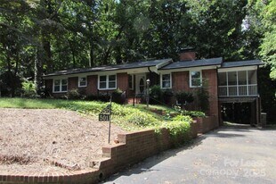 501 Dunham Rd in Gastonia, NC - Building Photo
