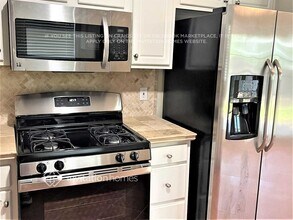 521 Oak Vista Ct in Lawrenceville, GA - Building Photo - Building Photo