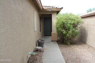 33082 N Cat Hills Ave in San Tan Valley, AZ - Building Photo - Building Photo