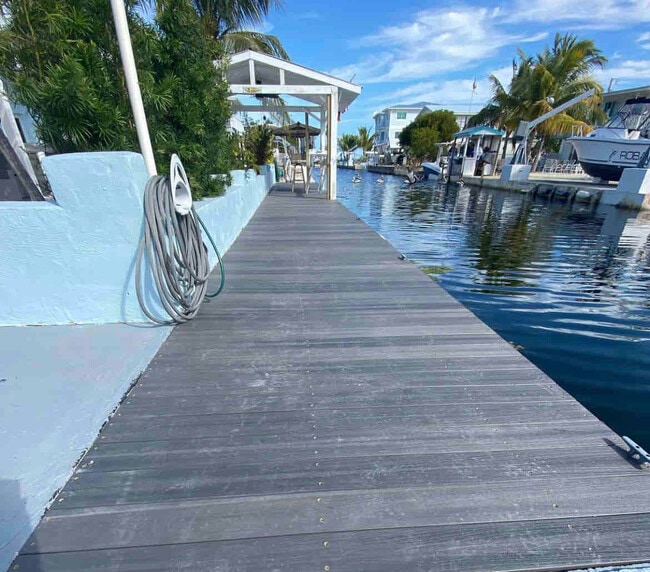 30872 Minorca Dr in Big Pine Key, FL - Building Photo - Building Photo